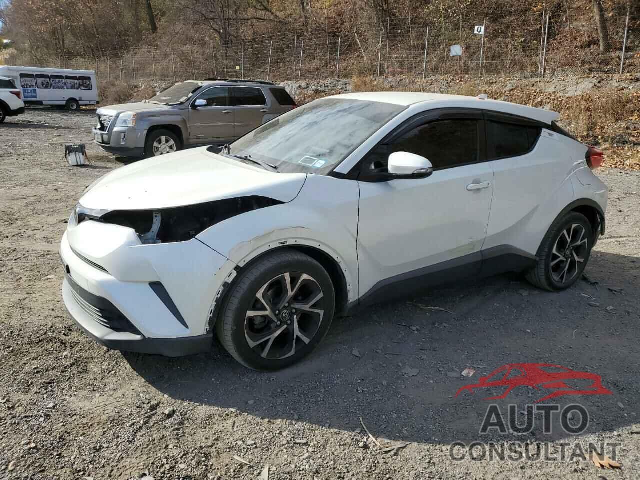 TOYOTA C-HR 2018 - NMTKHMBX4JR021921