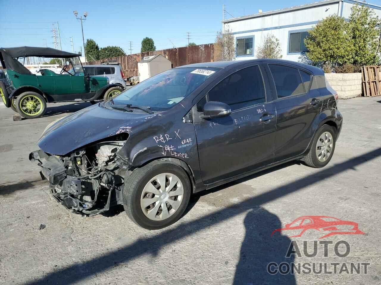TOYOTA PRIUS 2013 - JTDKDTB33D1534681