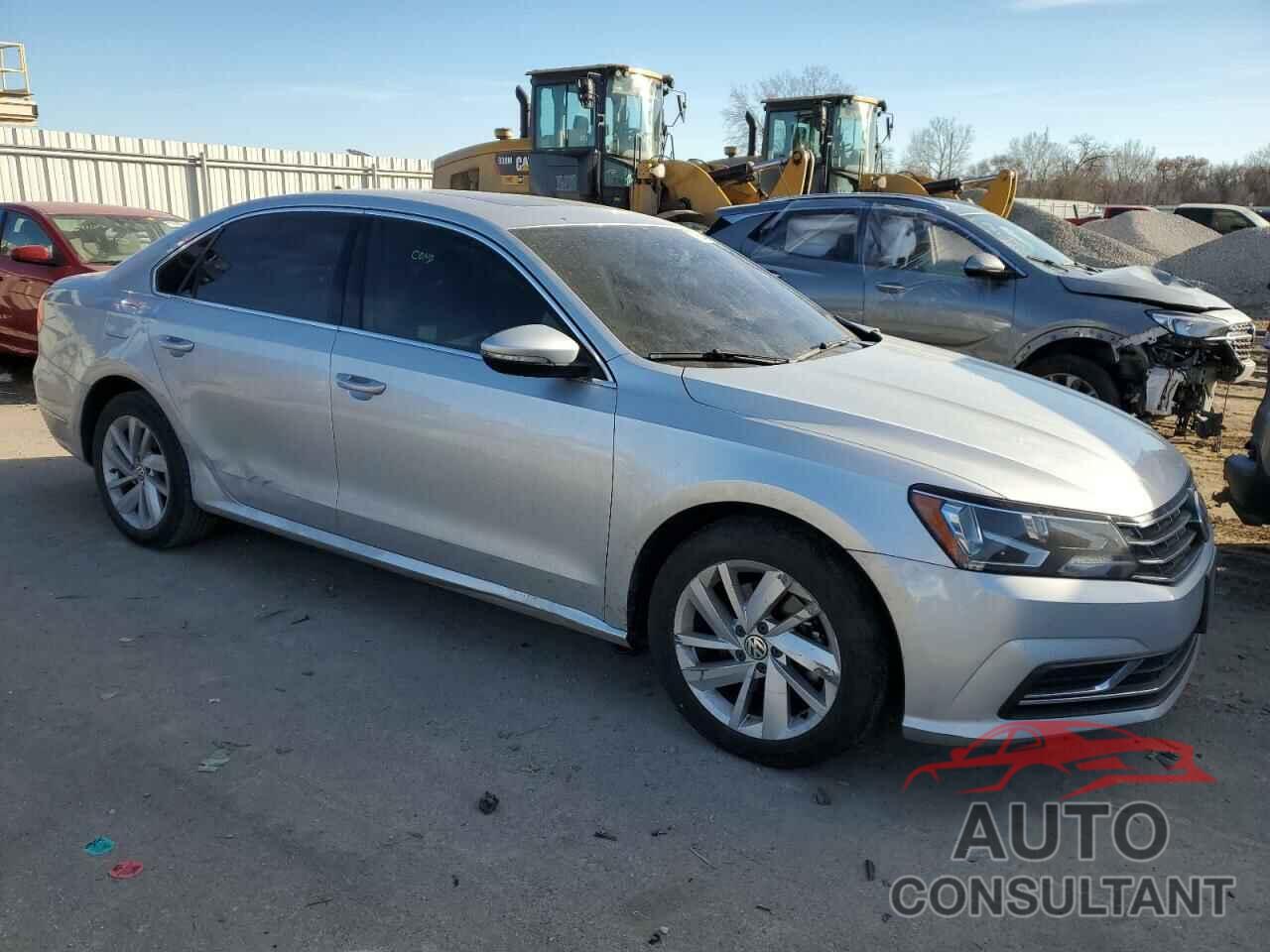 VOLKSWAGEN PASSAT 2018 - 1VWBA7A3XJC014086