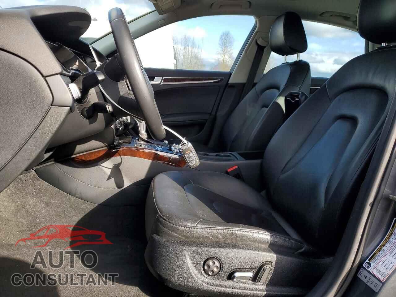 AUDI A4 2013 - WAUFFAFL0DN042223