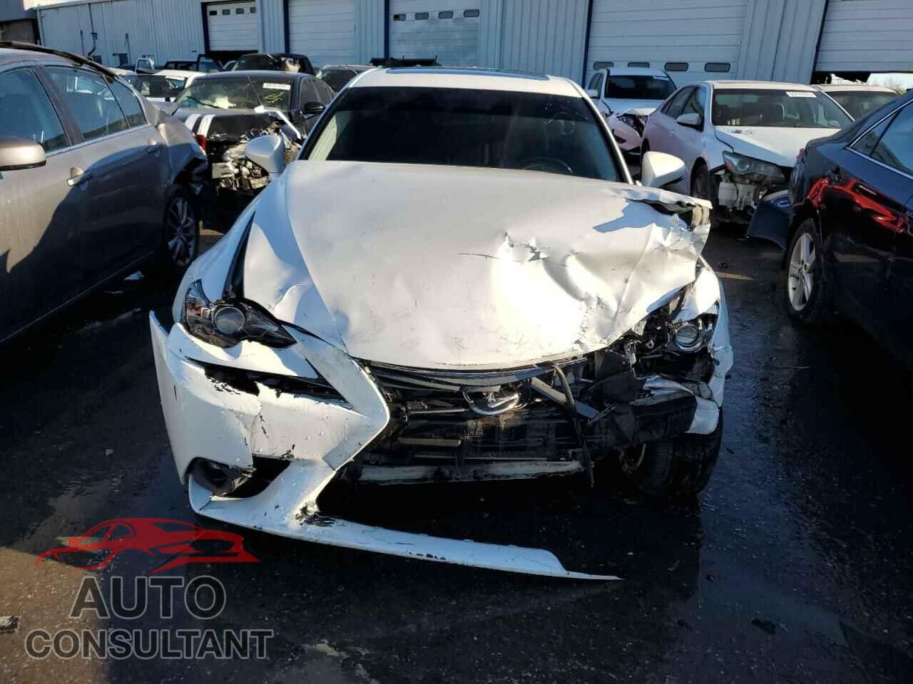 LEXUS IS 2016 - JTHBA1D24G5001154