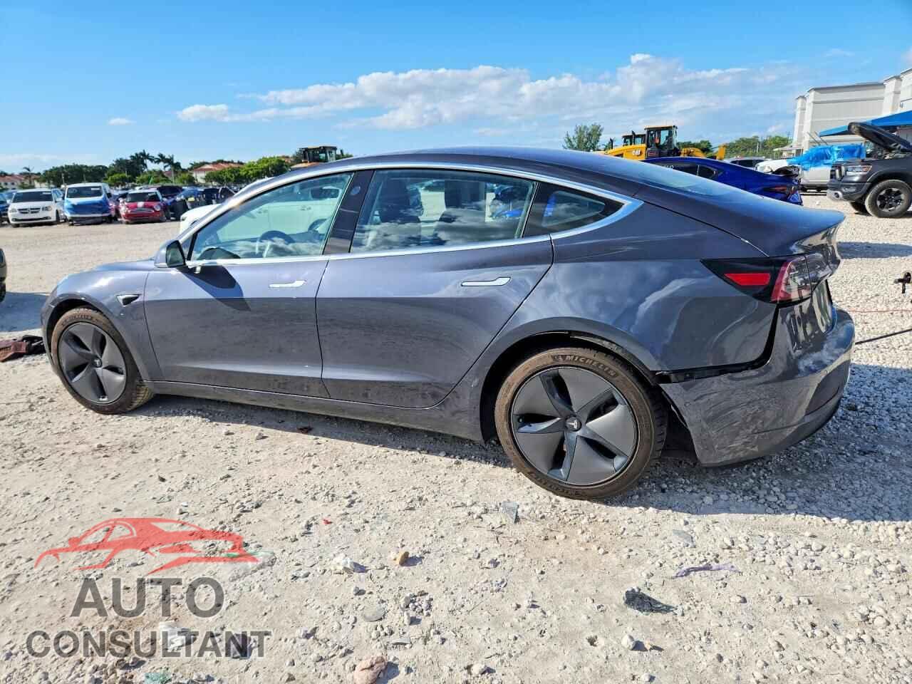 TESLA MODEL 3 2018 - 5YJ3E1EA5JF041538