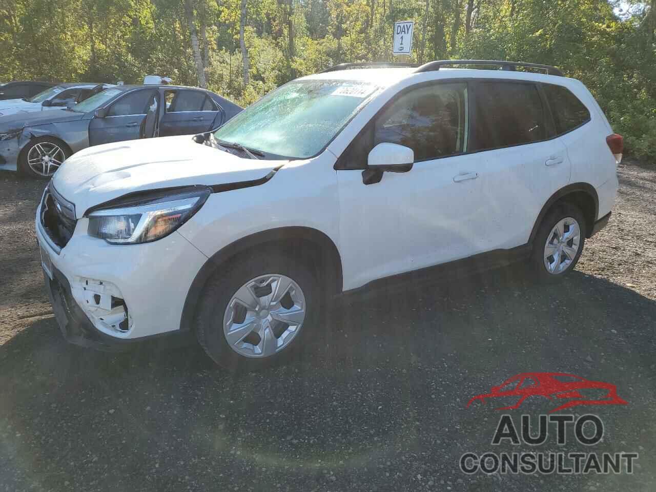 SUBARU FORESTER 2019 - JF2SKEBC3KH583161