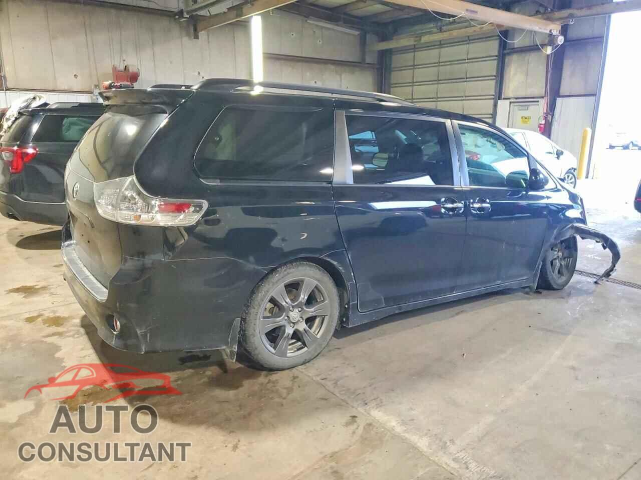 TOYOTA SIENNA 2017 - 5TDXZ3DC6HS870919