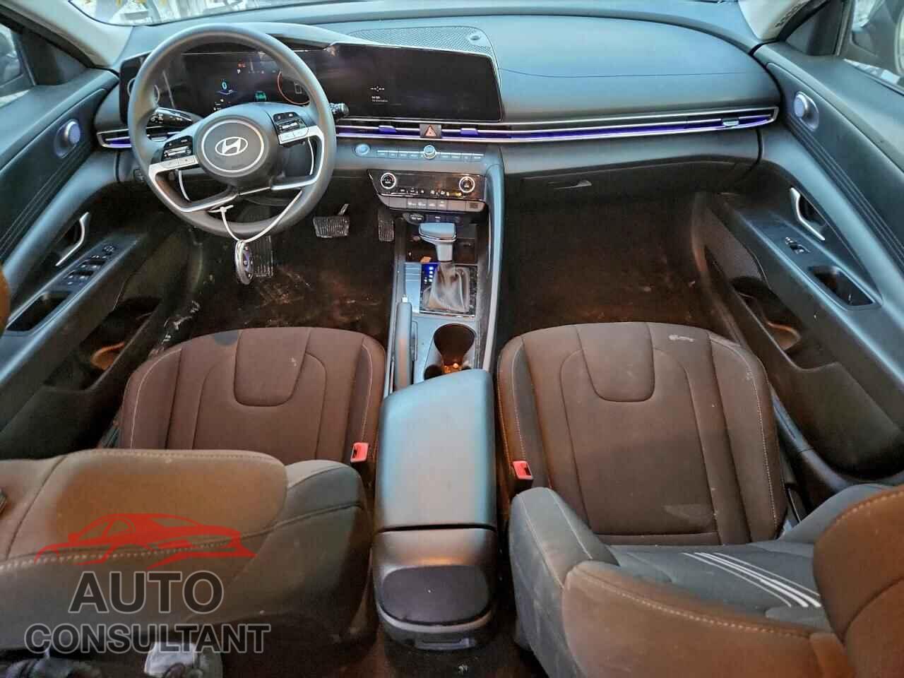 HYUNDAI ELANTRA 2024 - KMHLM4DG5RU642425