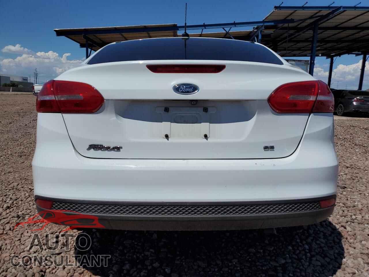 FORD FOCUS 2017 - 1FADP3F20HL207012
