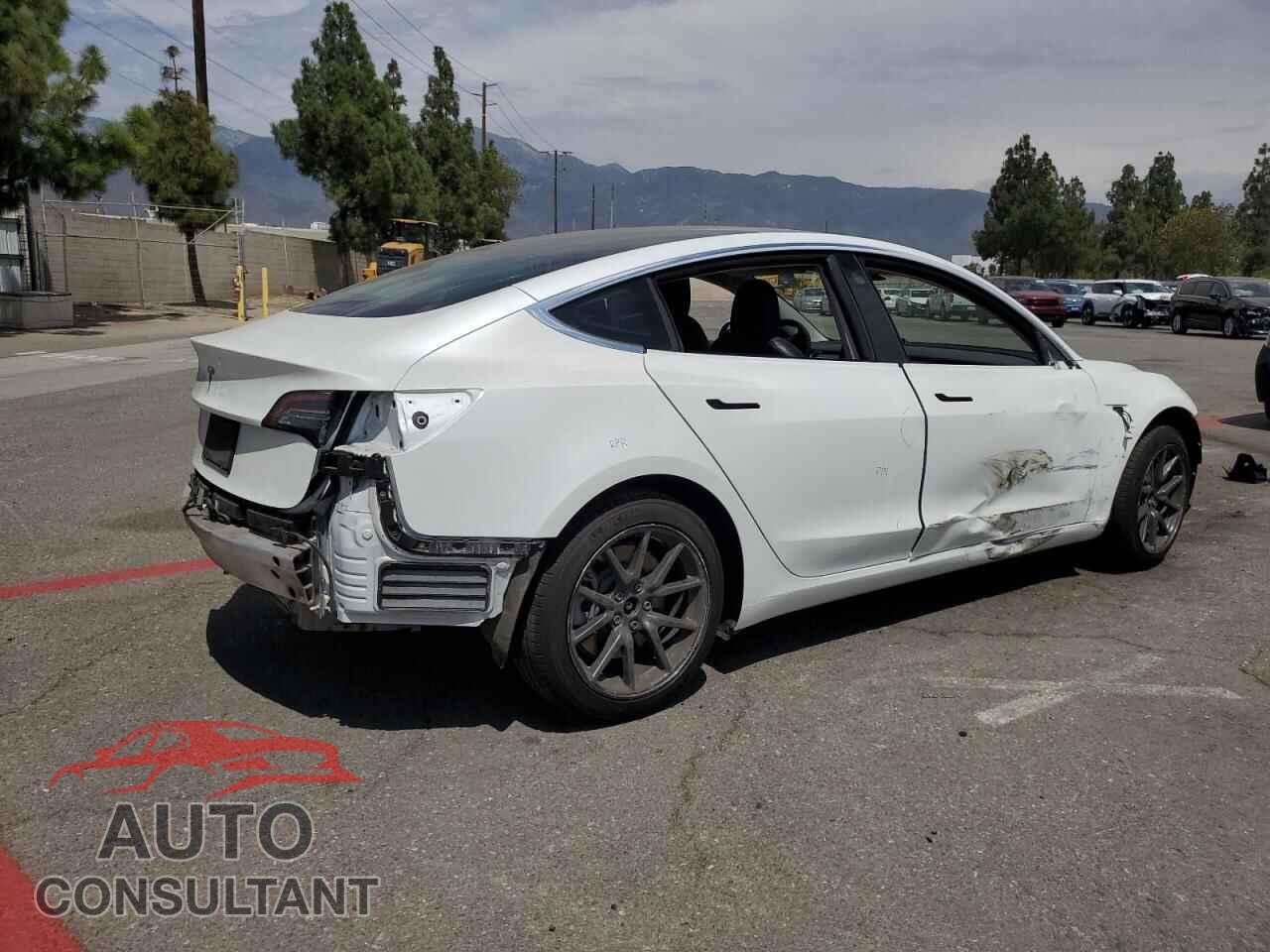 TESLA MODEL 3 2020 - 5YJ3E1EA2LF706477