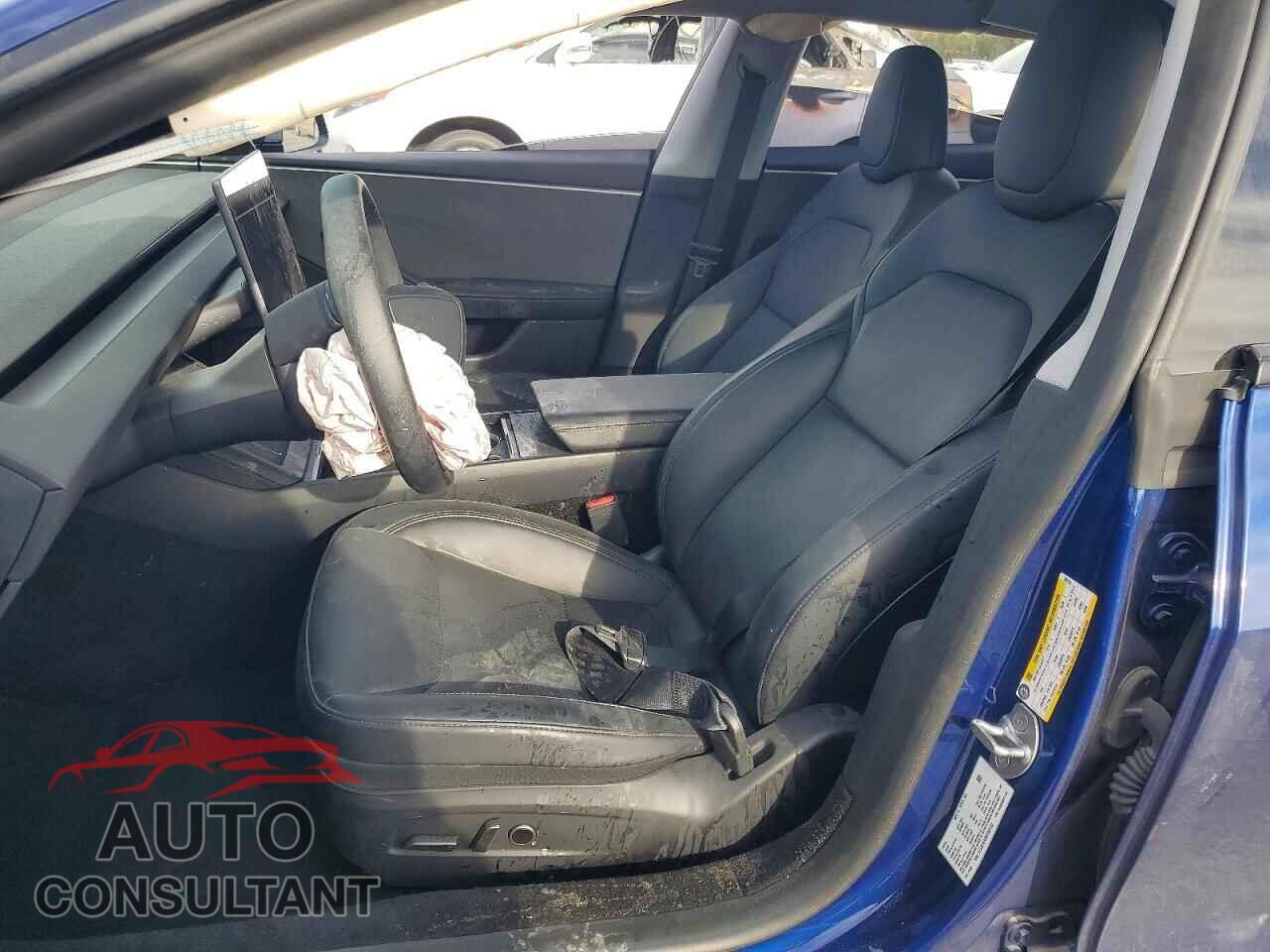 TESLA MODEL 3 2025 - 5YJ3E1EA9SF080182