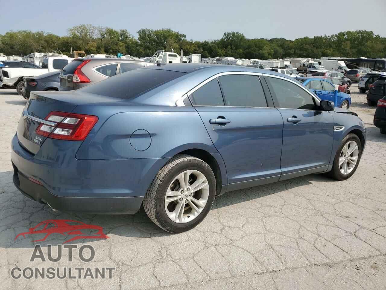 FORD TAURUS 2018 - 1FAHP2H89JG123248