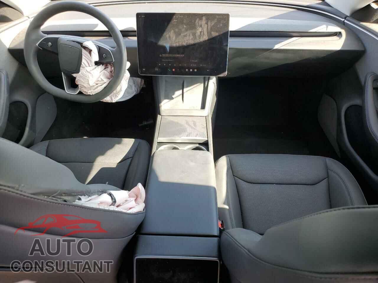 TESLA MODEL 3 2024 - 5YJ3E1EAXRF782585