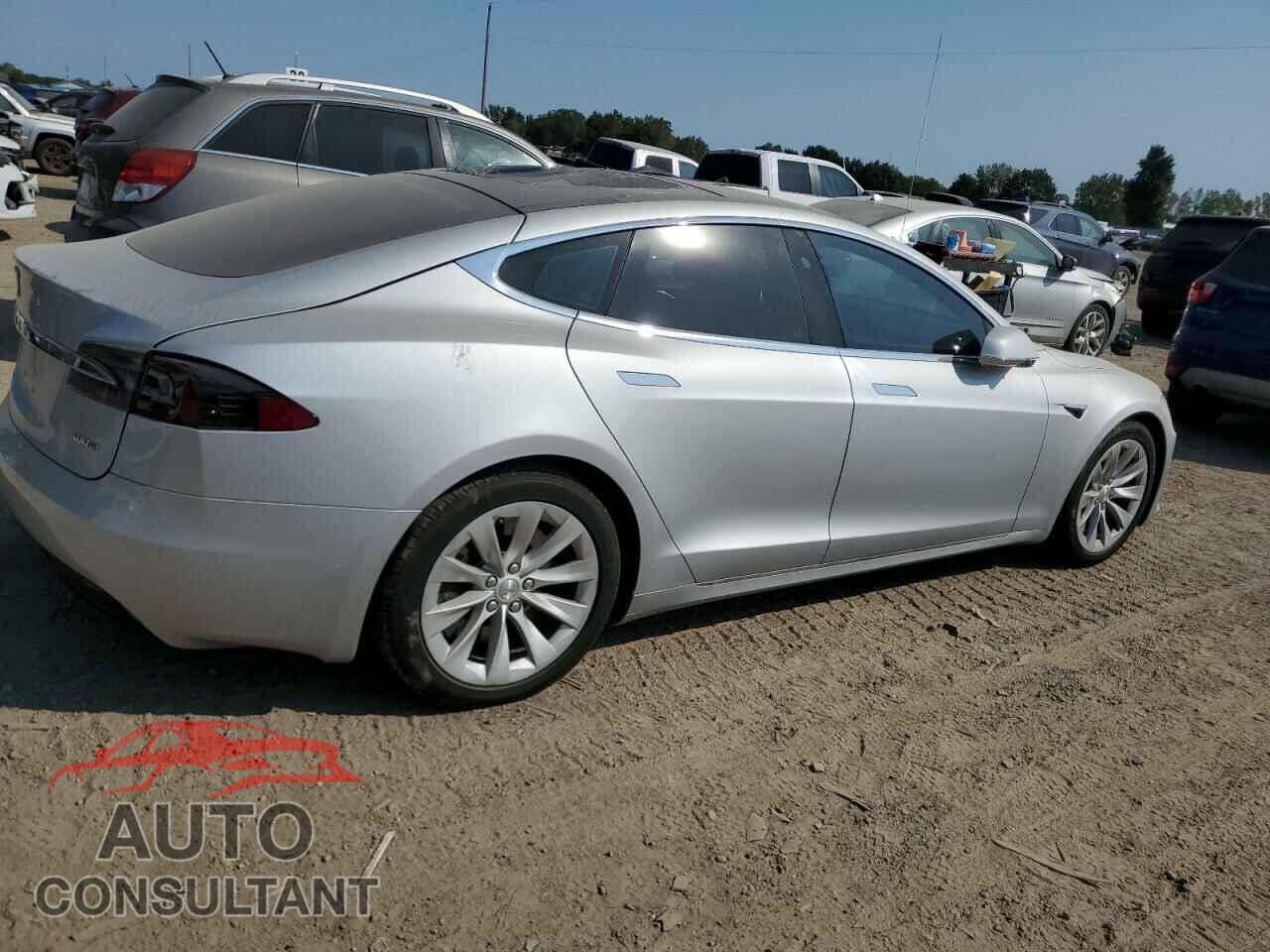 TESLA MODEL S 2017 - 5YJSA1E27HF185120