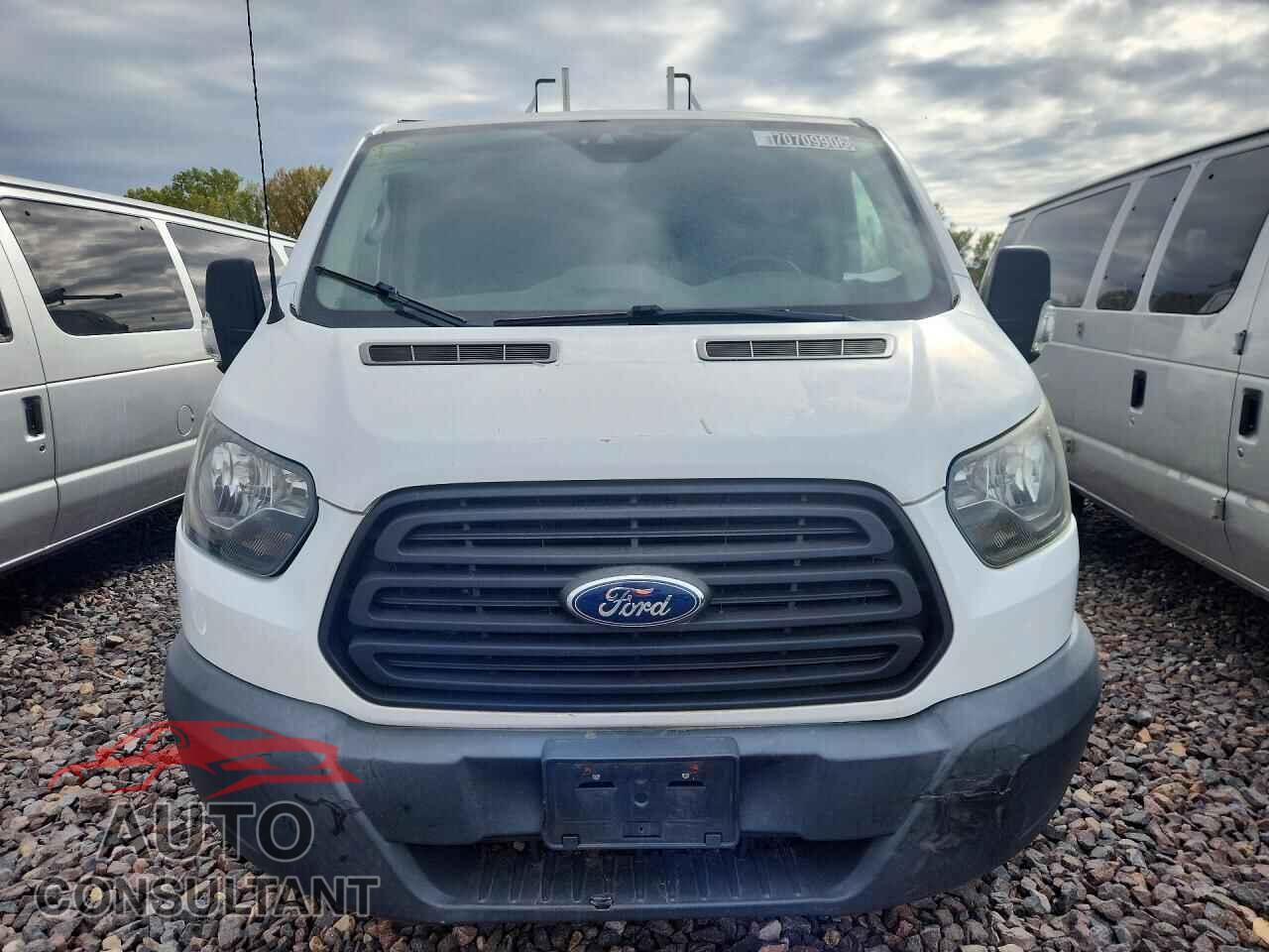 FORD TRANSIT 2016 - 1FTYR1YM0GKB55541
