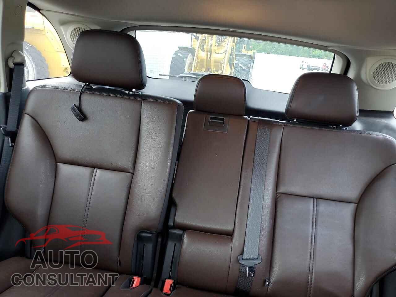 FORD EDGE 2011 - 2FMDK3KC4BBA41572