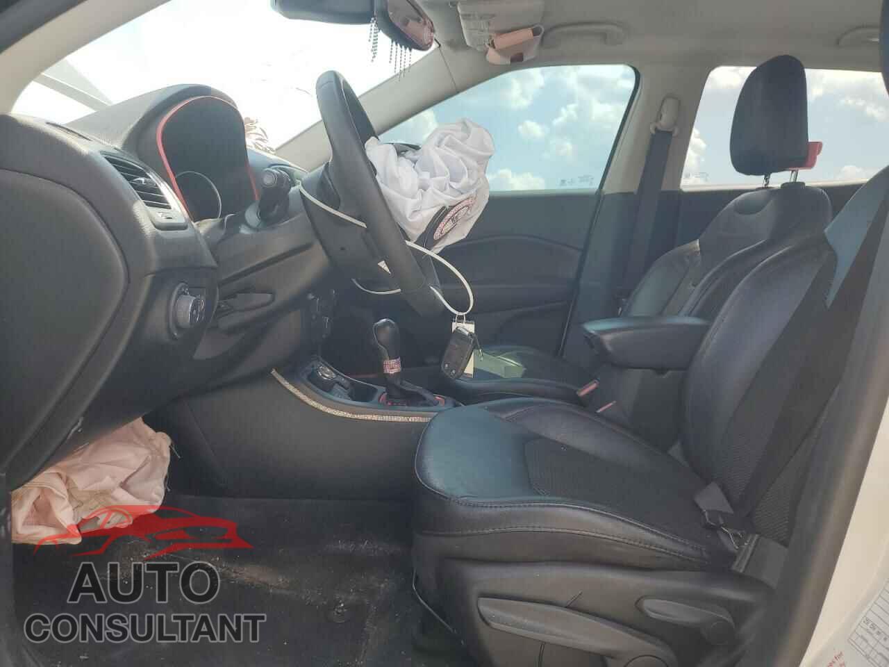 JEEP COMPASS 2021 - 3C4NJDDB4MT572347