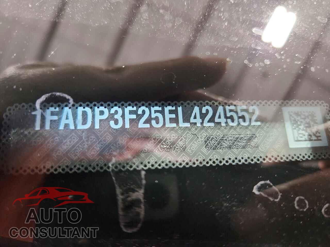 FORD FOCUS 2014 - 1FADP3F25EL424552
