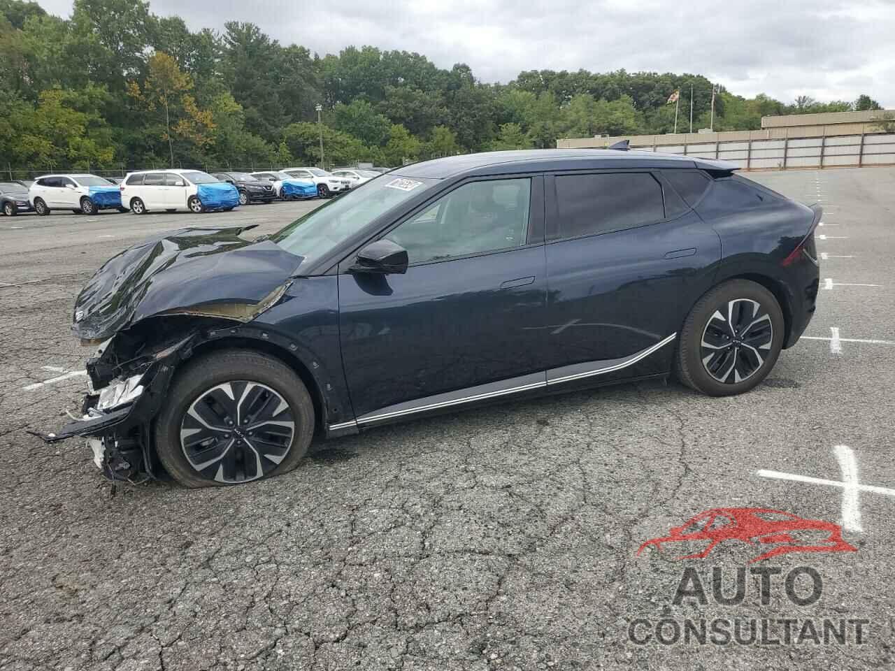 KIA EV6 LIGHT 2023 - KNDC34LA6P5610126