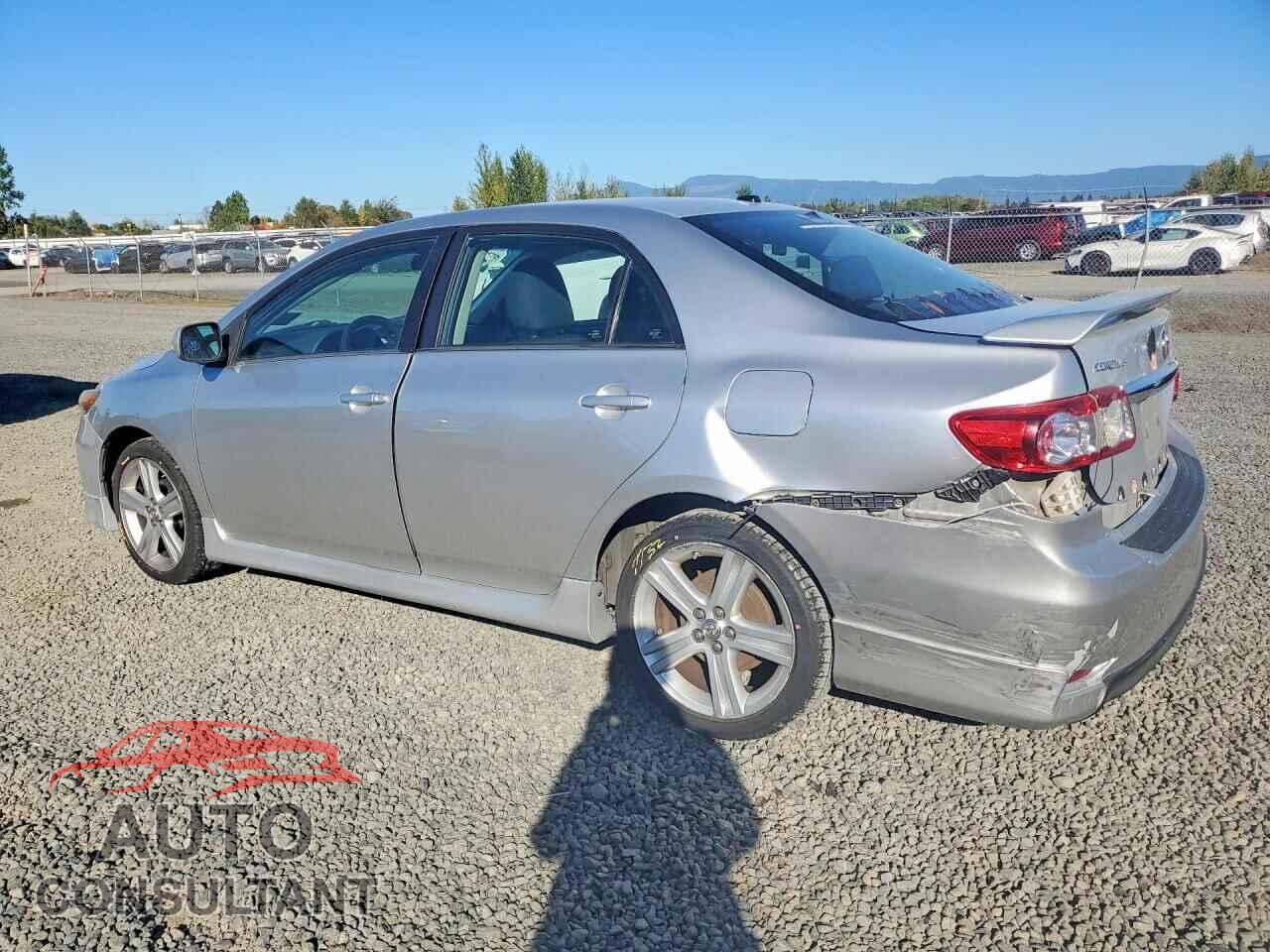 TOYOTA COROLLA 2013 - 2T1BU4EEXDC024567