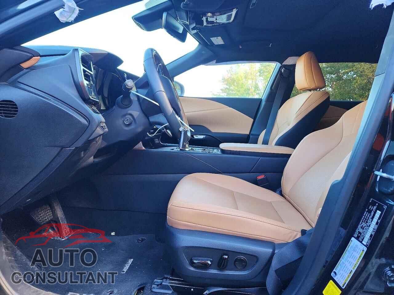 LEXUS RX350H 2024 - 2T2BBMCA3RC064157