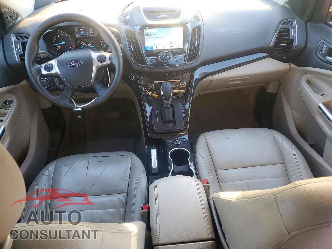 FORD ESCAPE 2016 - 1FMCU0J95GUA77329