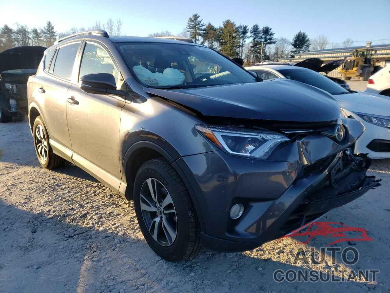 TOYOTA RAV4 2018 - JTMRFREV6JJ722048