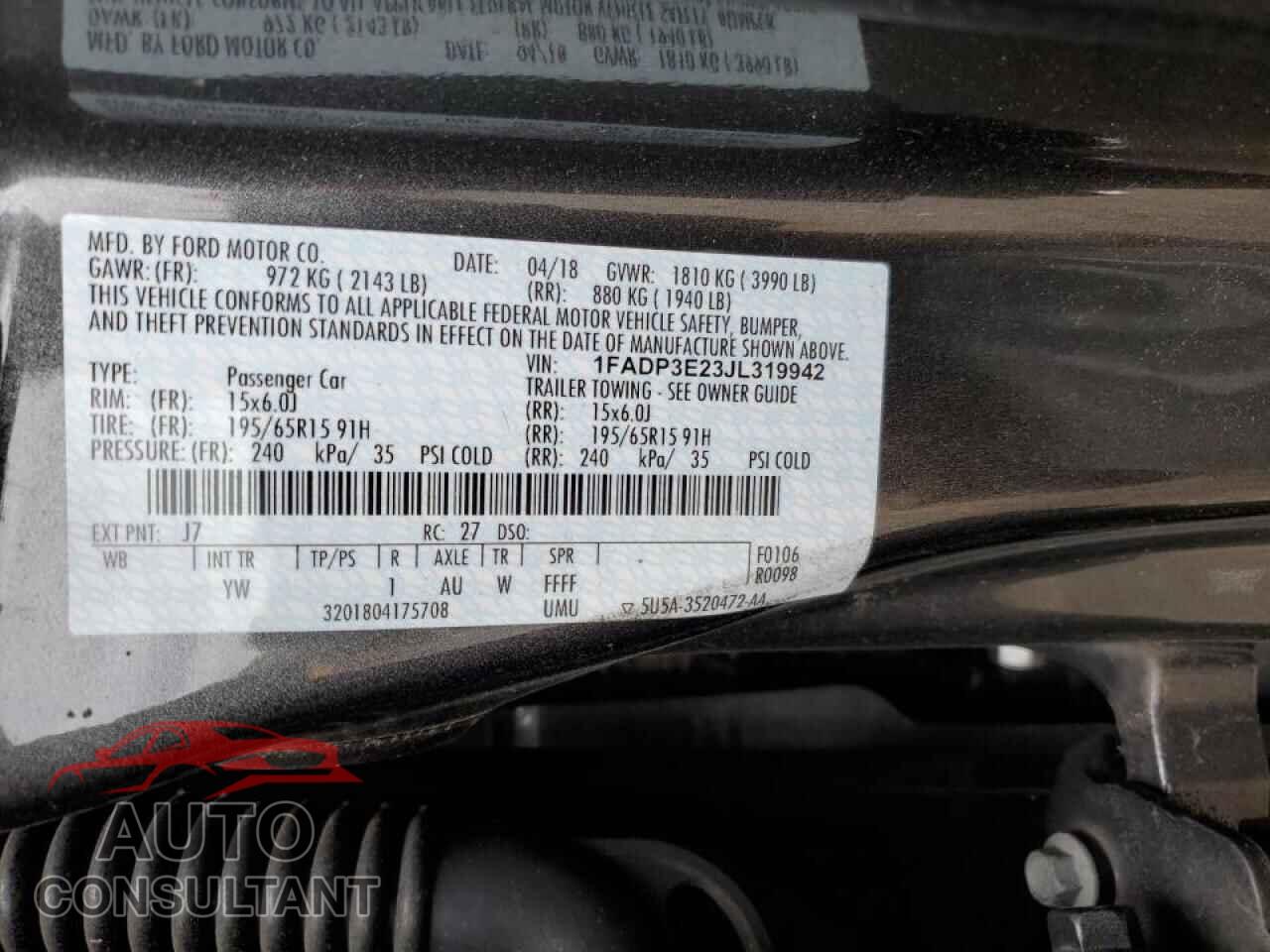 FORD FOCUS 2018 - 1FADP3E23JL319942