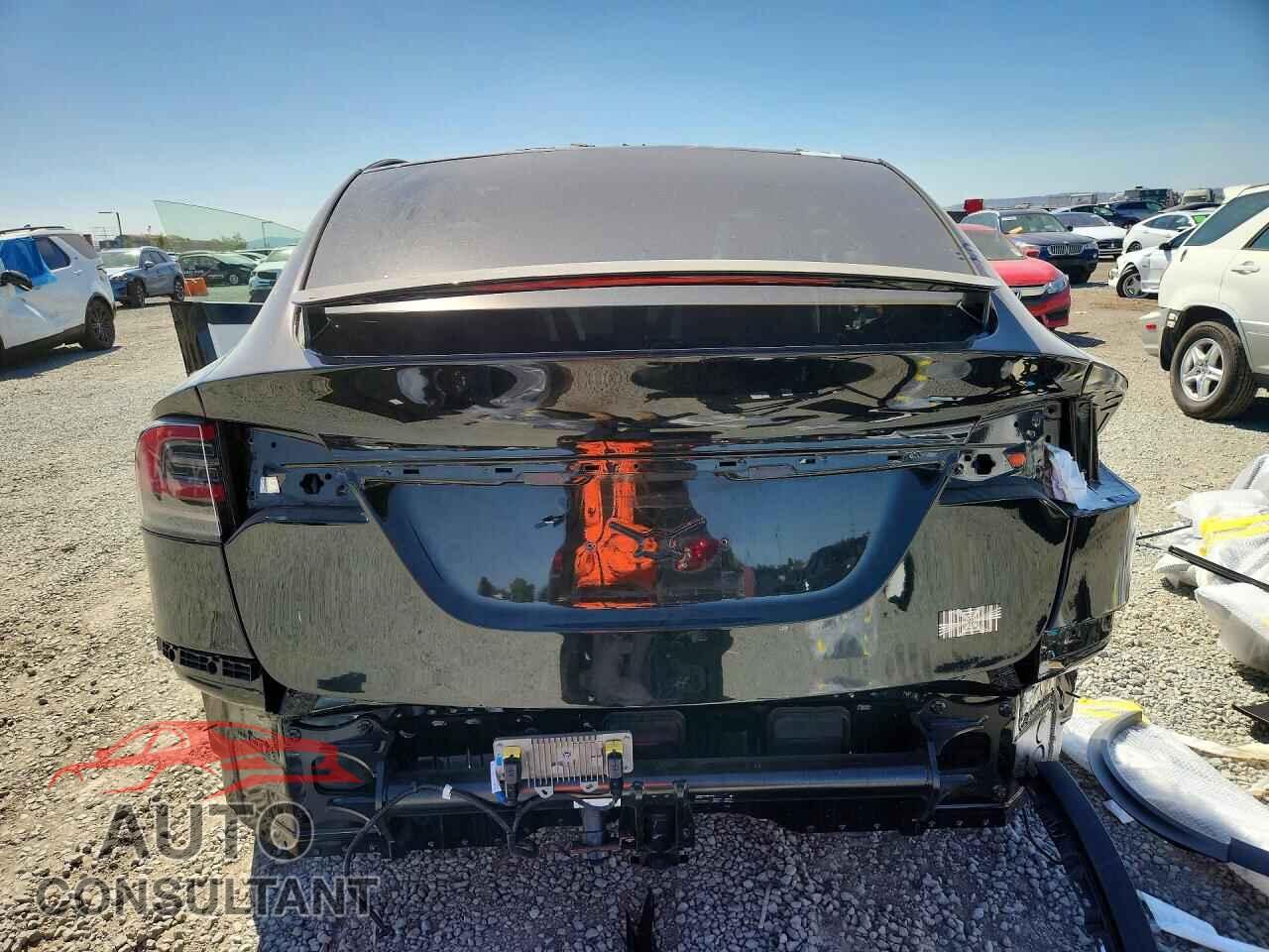 TESLA MODEL X 2023 - 7SAXCBE65PF430815