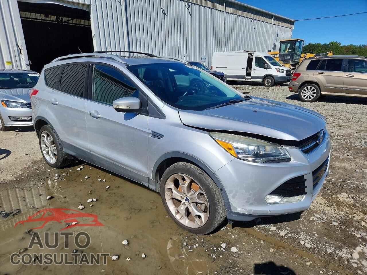 FORD ESCAPE 2016 - 1FMCU9J96GUC32264