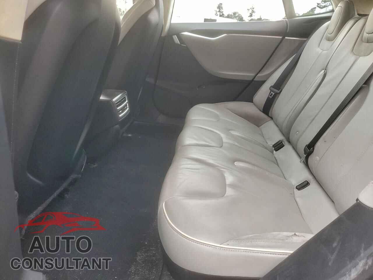 TESLA MODEL S 2013 - 5YJSA1CP6DFP14100