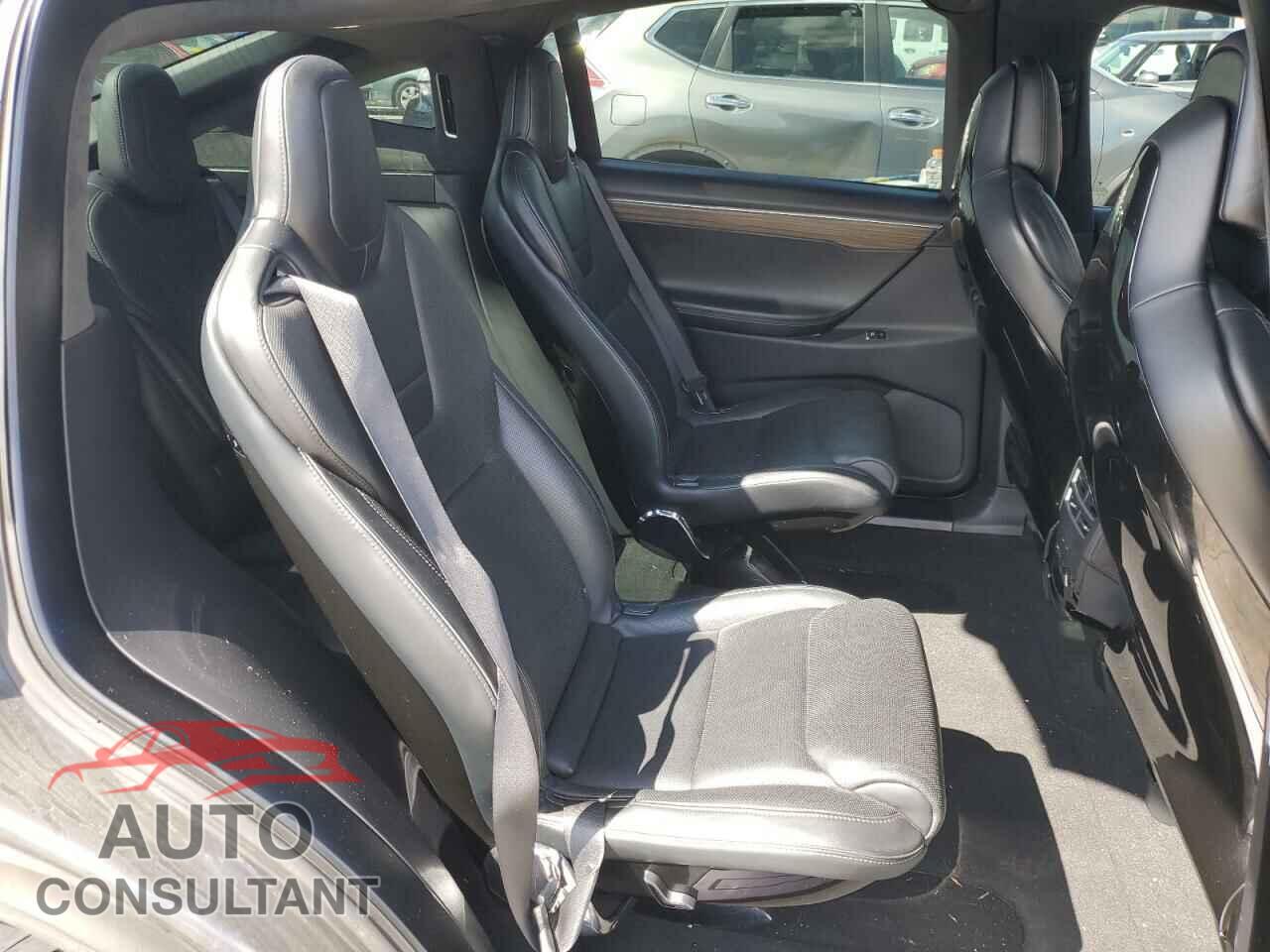 TESLA MODEL X 2016 - 5YJXCBE45GF000519