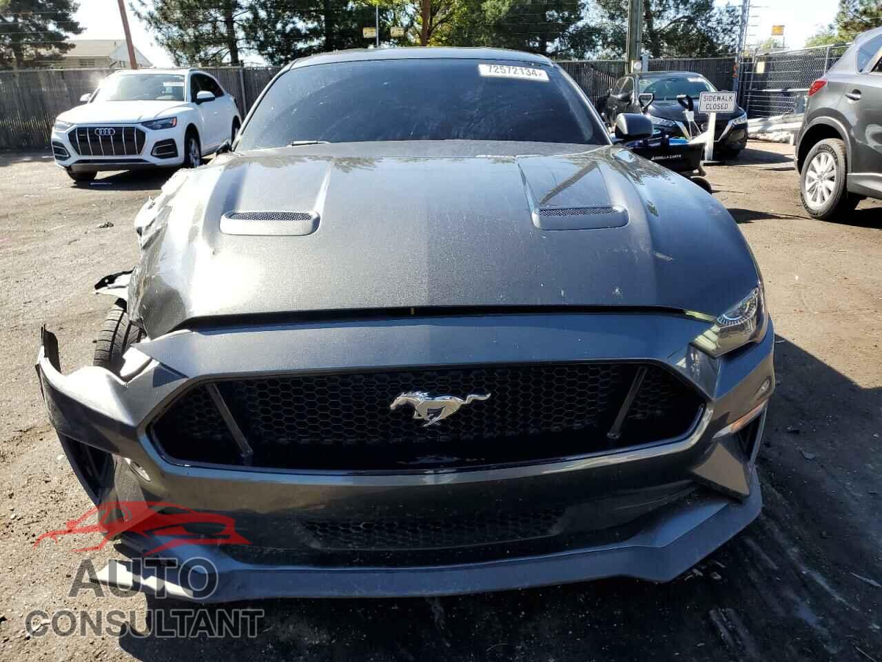 FORD MUSTANG 2018 - 1FA6P8CF4J5120799