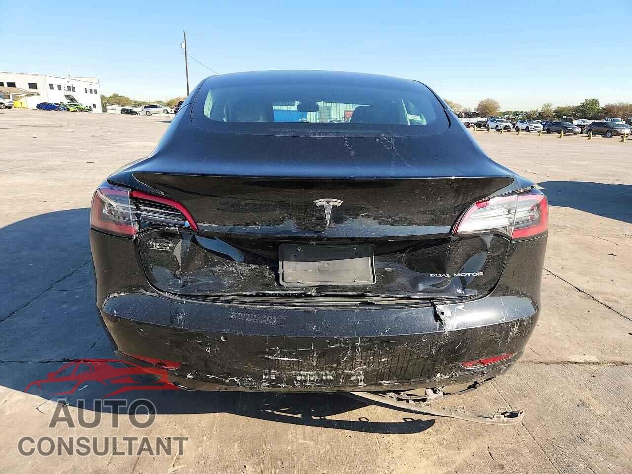 TESLA MODEL 3 2019 - 5YJ3E1EB2KF385483