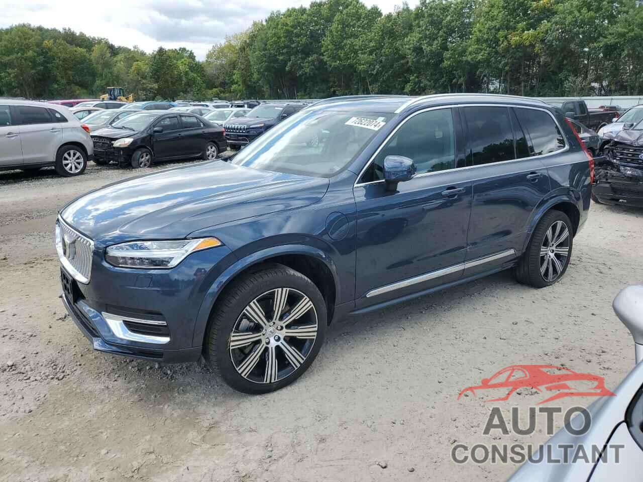 VOLVO XC90 PLUS 2023 - YV4H600N4P1924424