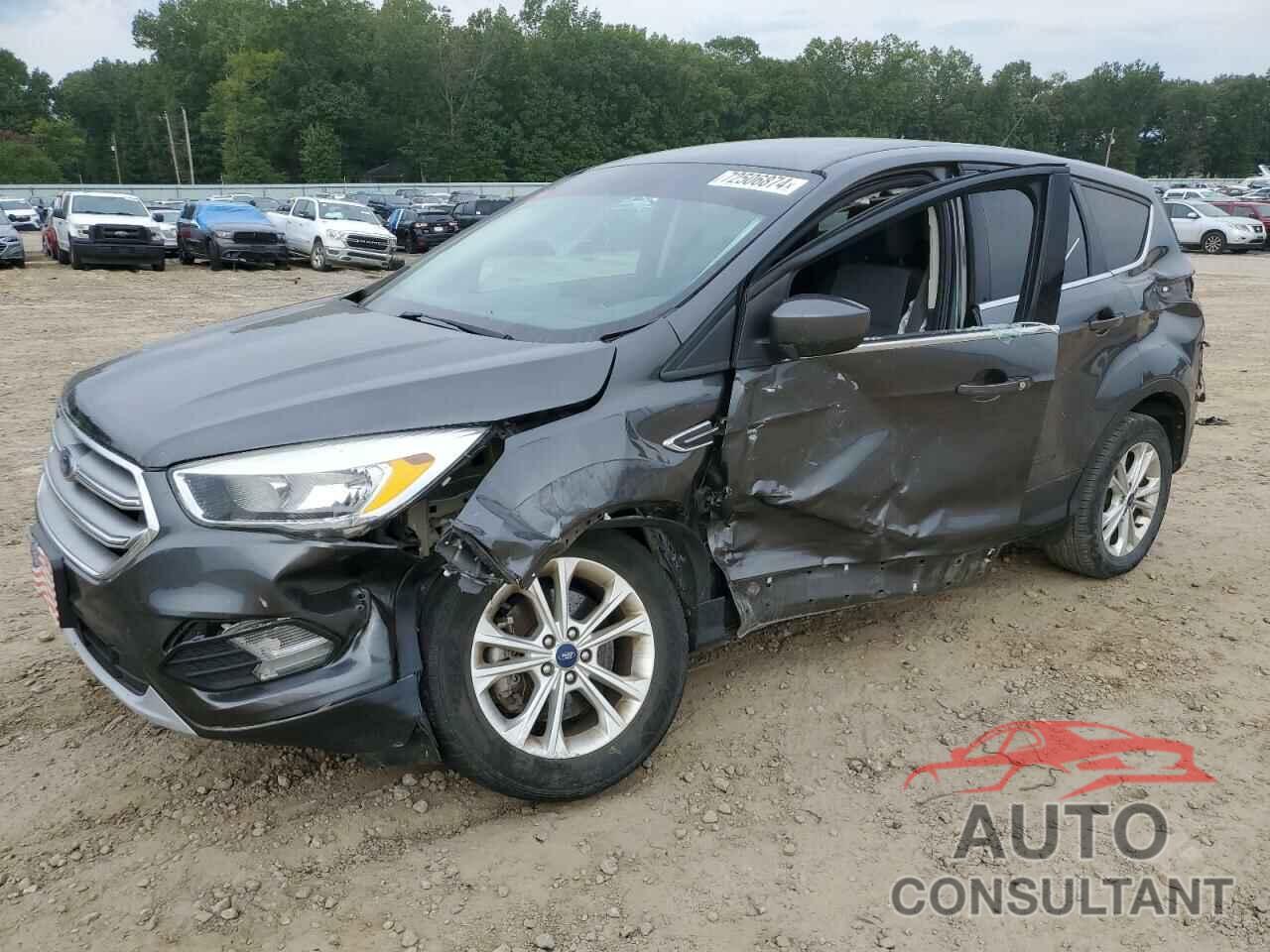 FORD ESCAPE 2017 - 1FMCU9GD9HUE48963
