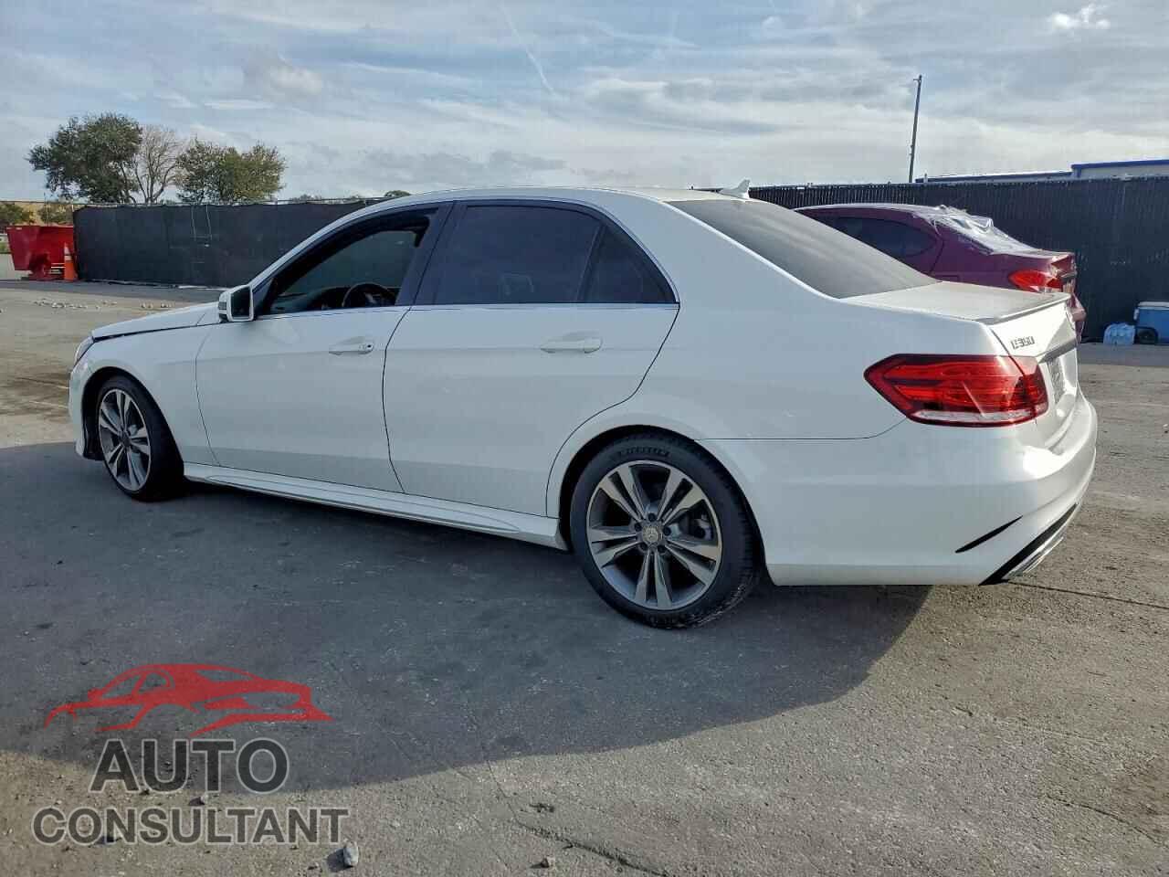 MERCEDES-BENZ E-CLASS 2014 - WDDHF5KB9EB030984