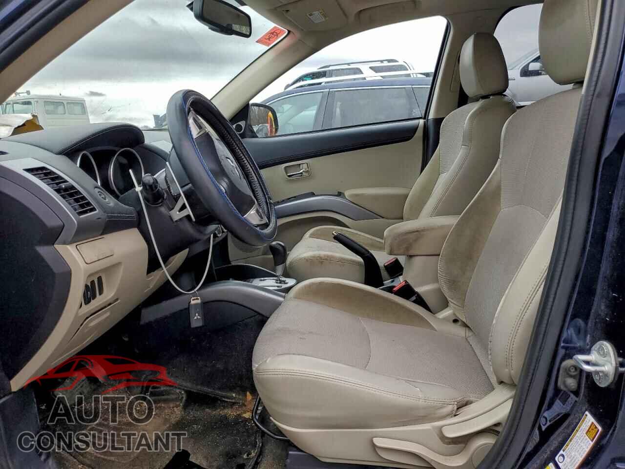 MITSUBISHI OUTLANDER 2013 - JA4AS3AW1DU005302
