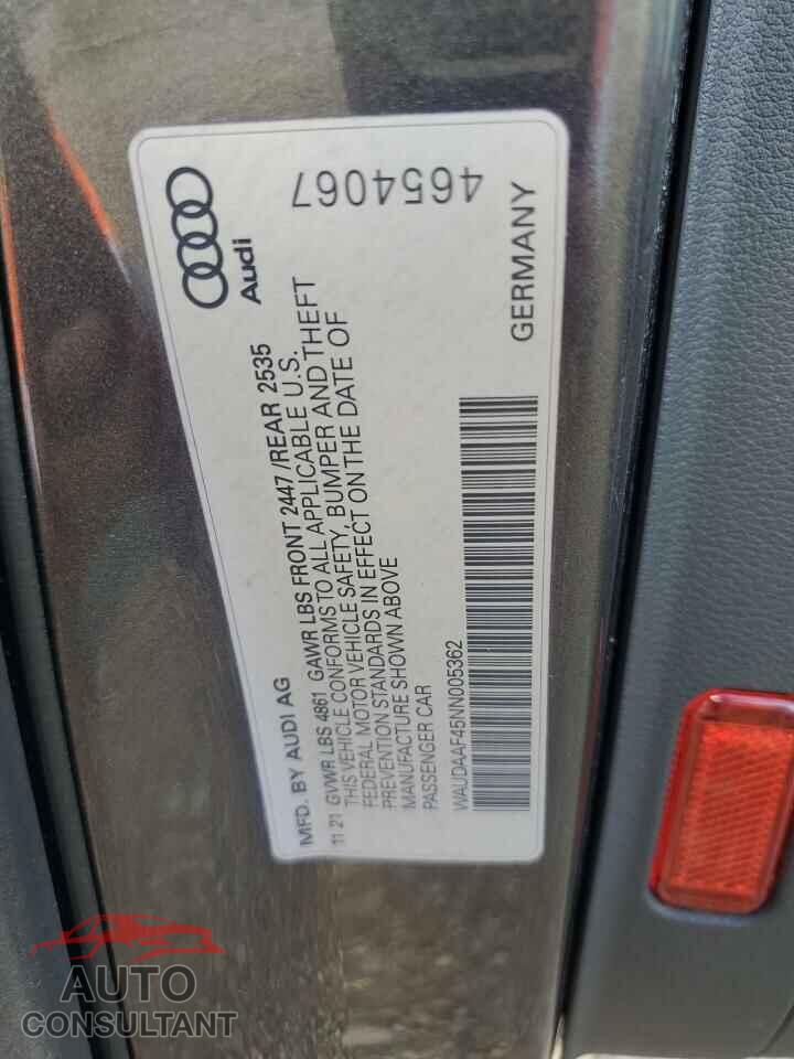 AUDI A4 2022 - WAUDAAF45NN005362