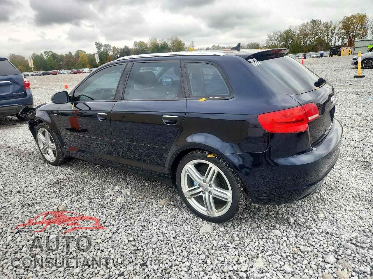 AUDI A3 2011 - WAUKJAFM2BA027359