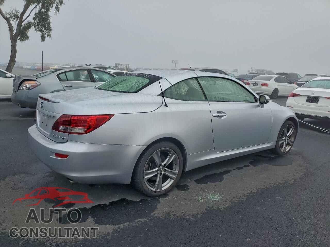 LEXUS IS 2014 - JTHFF2C23E2531396
