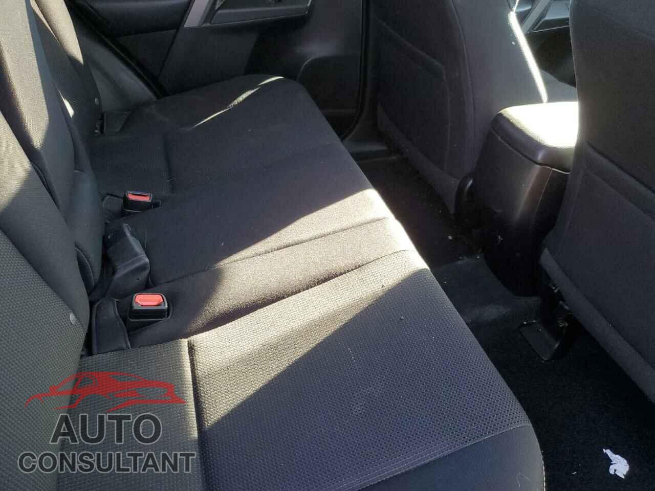 TOYOTA RAV4 2017 - 2T3RFREV4HW661004