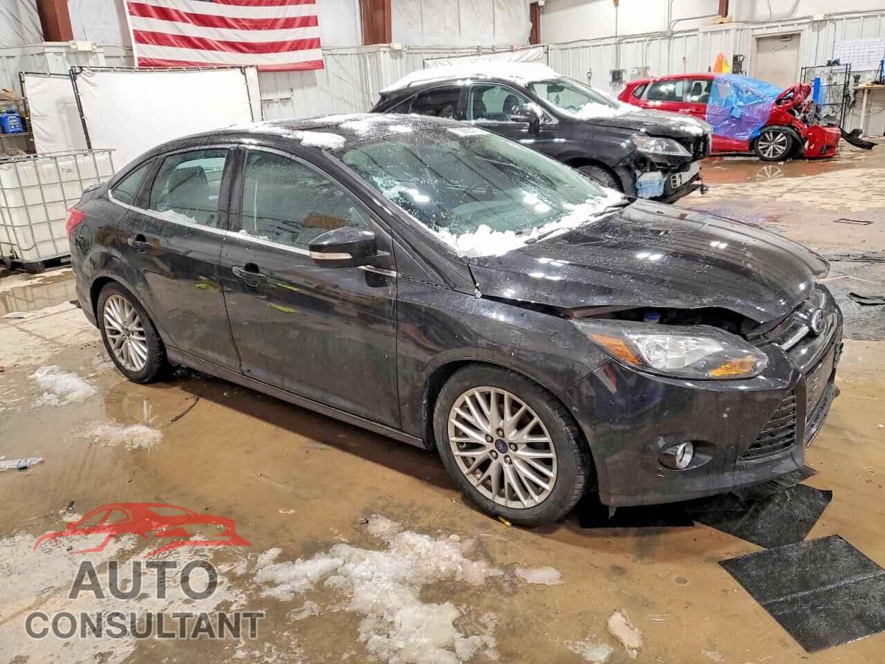 FORD FOCUS 2014 - 1FADP3J2XEL197849