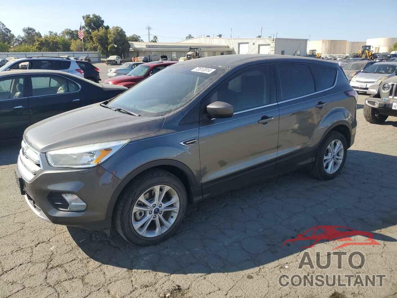 FORD ESCAPE 2017 - 1FMCU9GD5HUE97500