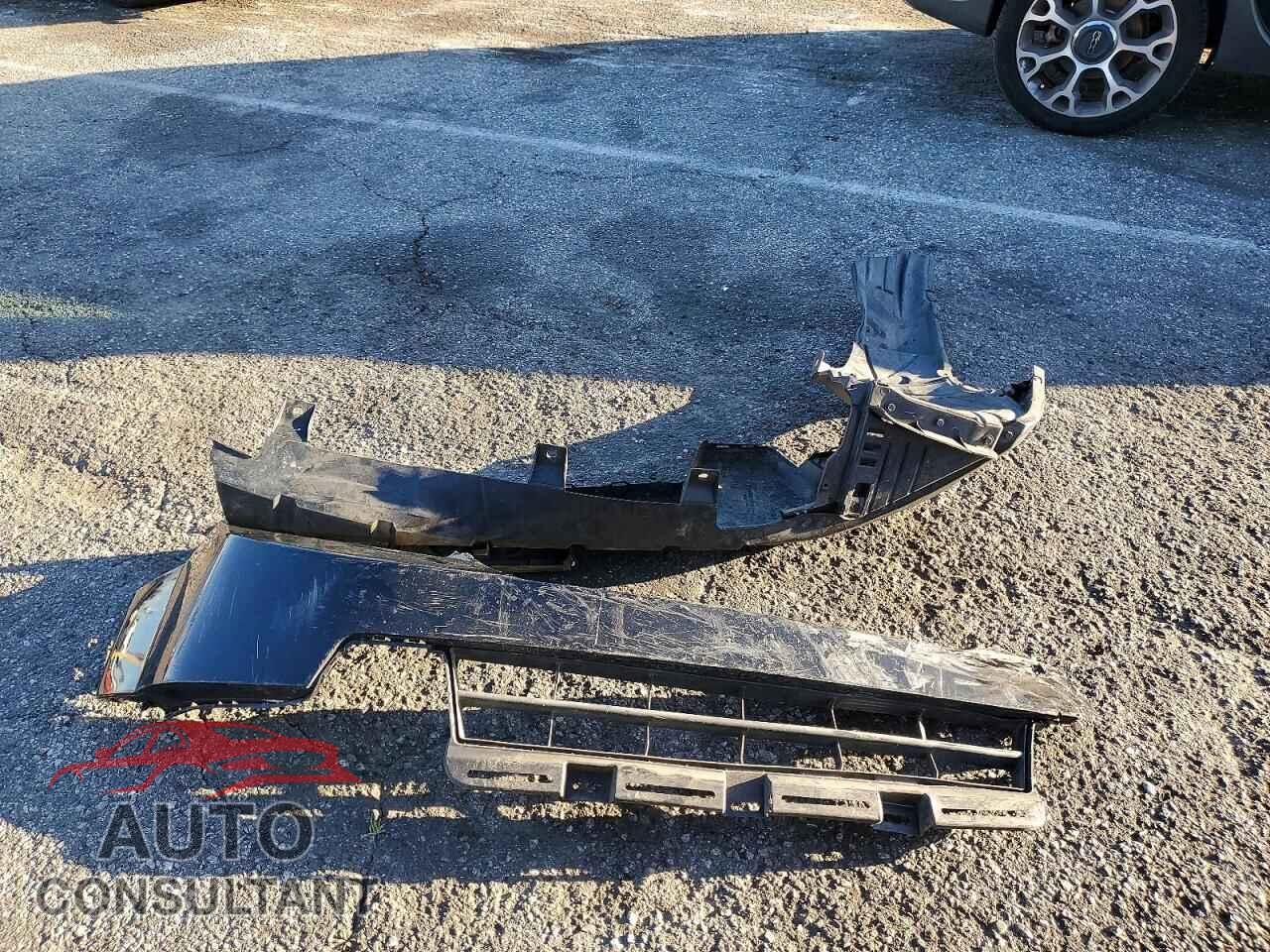 HONDA ELEMENT 2011 - 5J6YH1H32BL000657