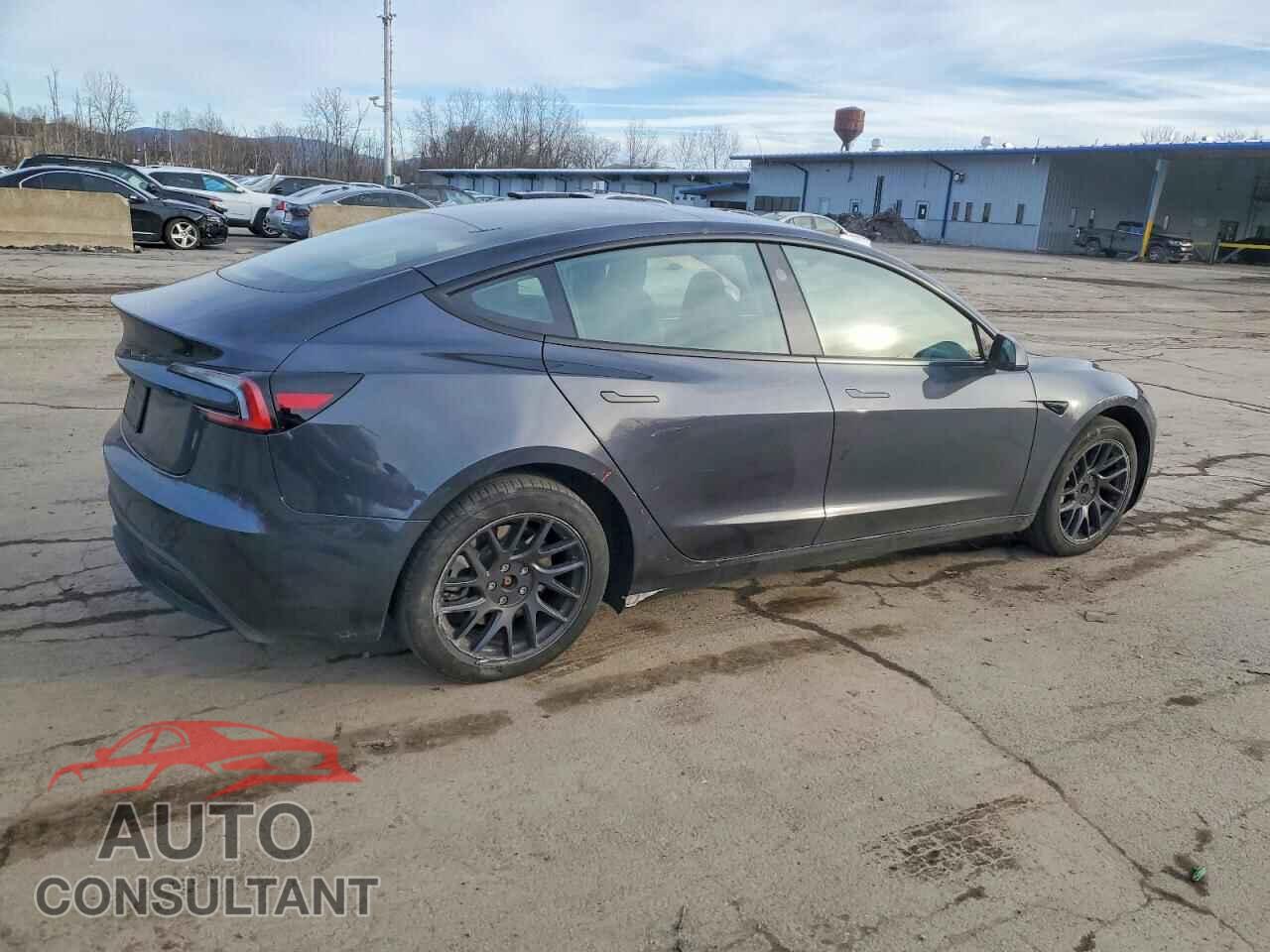 TESLA MODEL 3 2024 - 5YJ3E1EA9RF772680