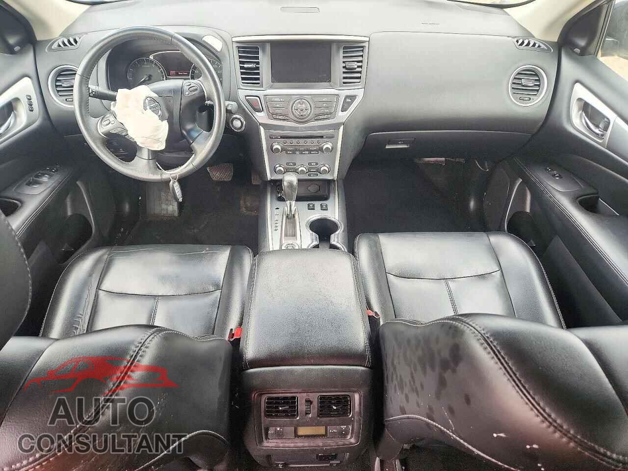 NISSAN PATHFINDER 2017 - 5N1DR2MM0HC643177