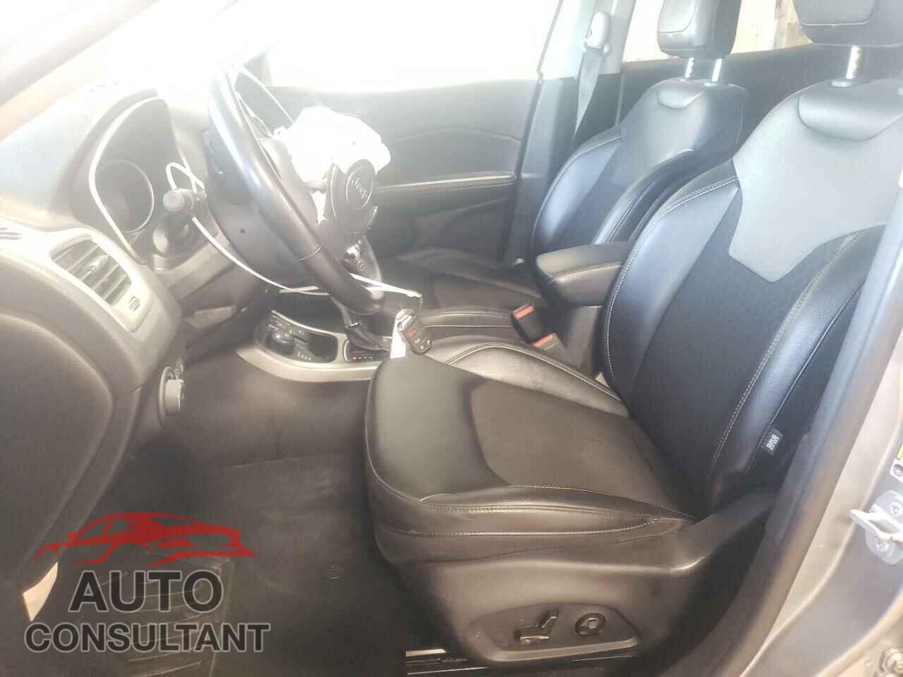 JEEP COMPASS 2021 - 3C4NJDBB4MT601090
