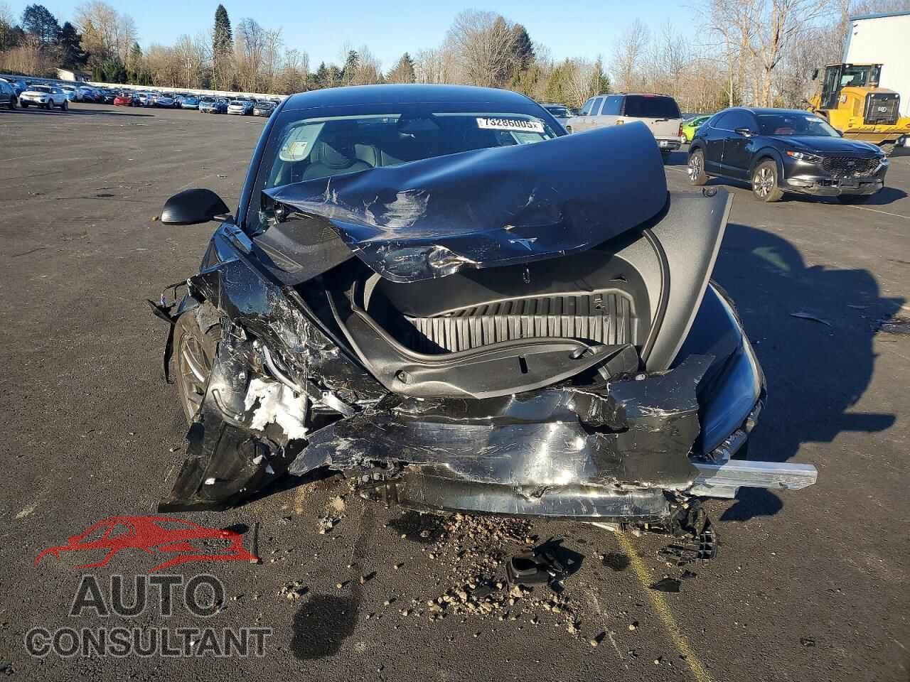 TESLA MODEL 3 2025 - 5YJ3E1EB8SF921451