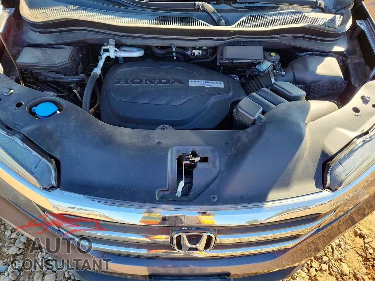 HONDA PILOT 2017 - 5FNYF6H34HB015357