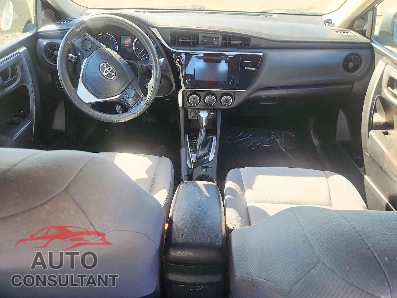 TOYOTA COROLLA 2017 - 5YFBURHE5HP666919