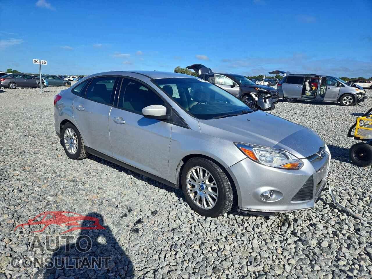 FORD FOCUS 2012 - 1FAHP3F25CL121057