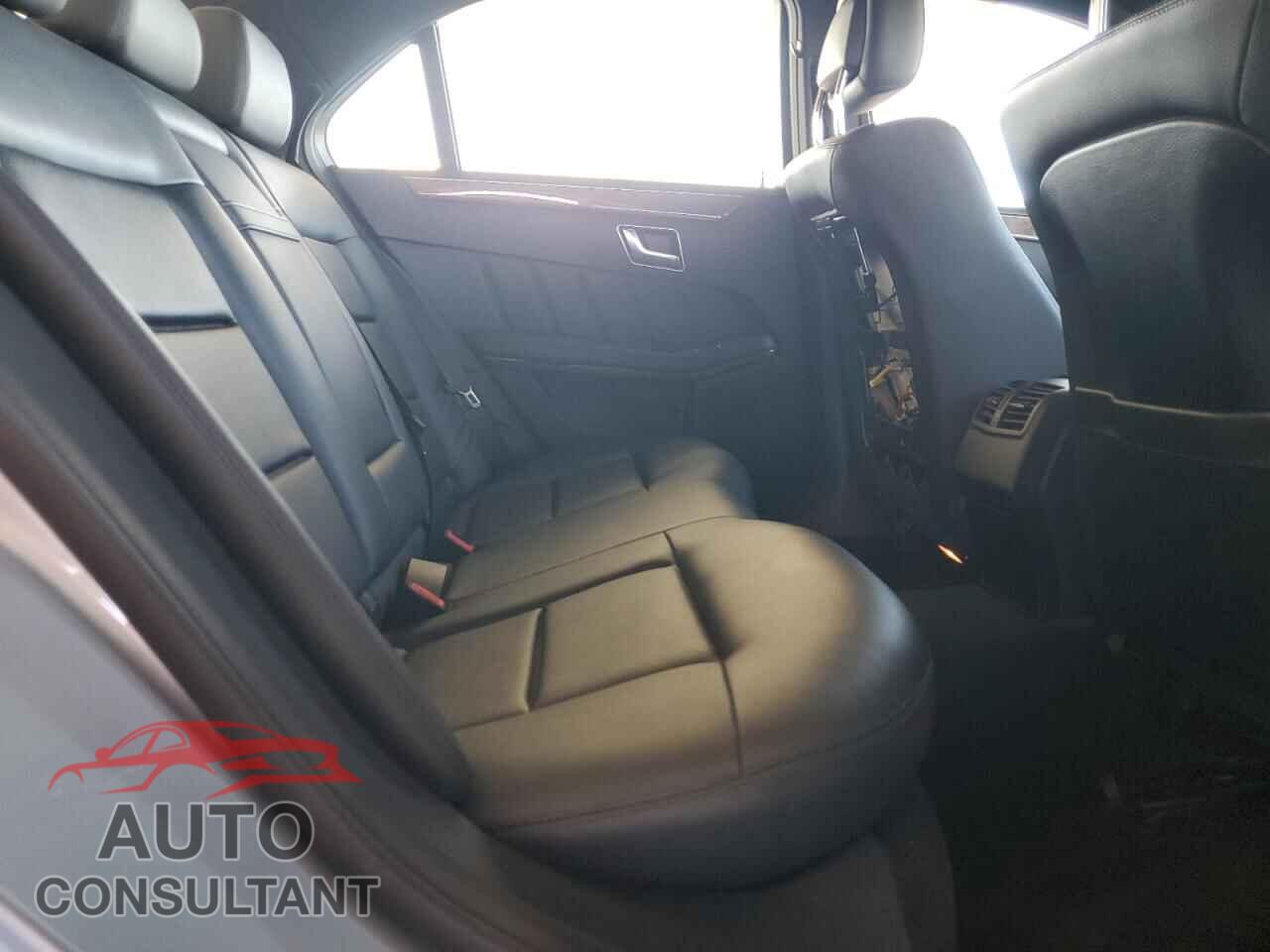 MERCEDES-BENZ E-CLASS 2013 - WDDHF5KBXDA754686